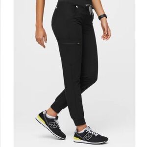FIGS Zamora jogger scrubs black size Small
